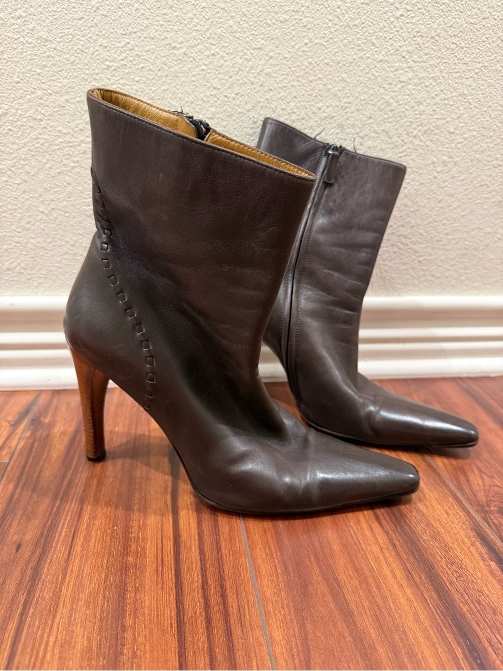 Gucci Dark Brown Leather Pointed Toe Ankle Boots 9B